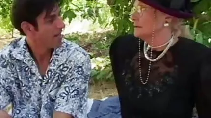 Mira Stone gratis ned porno komt het vat polijsten.