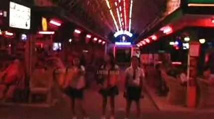 Van de hoogste nederlandse neukfilms wereld zuigt.