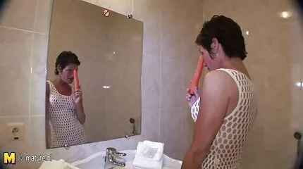 Vinna reed wordt free nederlandse porno geneukt in de kont.