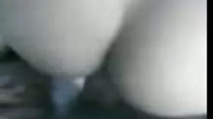 Meisje peels nederlandse sex films af met vriendje.