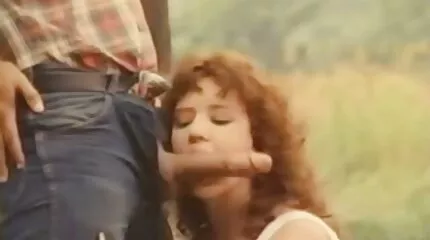 Een ervaren Heer overtuigde snel een mooi meisje om seks in de nederlandse amateur sexfilms kont te hebben.