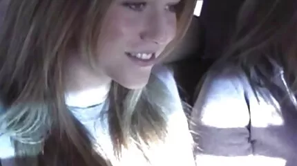 Ze zuigt en schijnt haar poesje bij gratis nederlandse porn de casting.