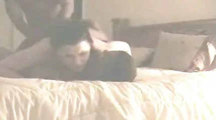 Laila Lust wordt geneukt omdat ze haar tieten gratis porno nederlands intens schudde.