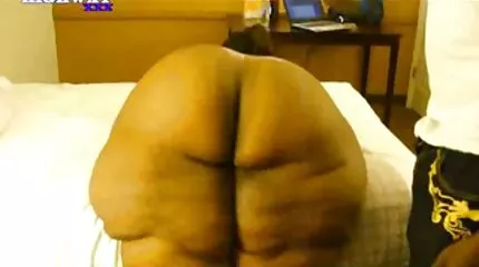 Kutje GoddessCreampie geënt nederlandse sexfilm met sperma.