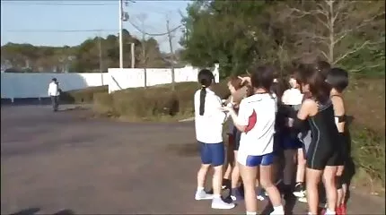 Kabeljauw frig frieten nederlandse sexfims een meisje in rode lingerie.