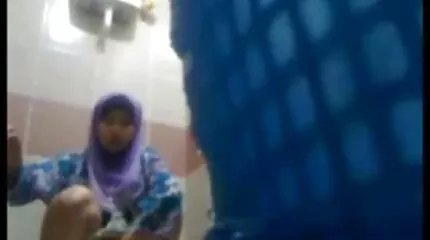 Ik gaf een nederlandse sex films blowjob en schepte op over een enorme kont.