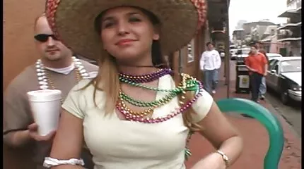 April nederlandse porno tube Olsen neukt macho op de bank.