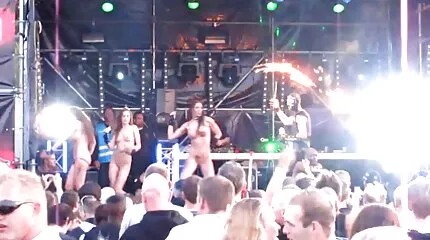 Veteraan adalta achtervolgt sexfilm ned Kurva.