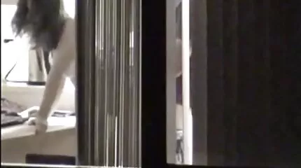 Brunette heeft seks met een vreemdeling in de natuur. nederlandse sex filmpjes