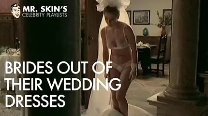 Het nederlandse sexfilm meisje nam een bad en is klaar om te neuken.