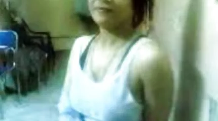 Meisje rijdt nederlandse pornoleeuw lul.