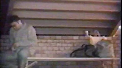 Lol Lip Lips fucks en sucks voor een haardroger & nederlandse sexfilm # 34; Dy