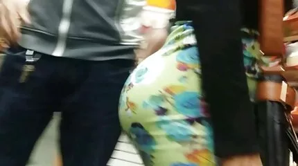 De gratis ned porno klant neukt de masseuse Rita.