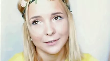 De meid nederlandse sexfilm wil neuken. Ik had seks met een beroemde voetballer.