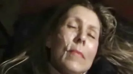 De gast met vlechten wordt geneukt door gratis nederlandse amateur sex een volwassen buurman.